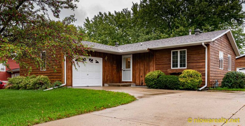 109 Oakridge Drive