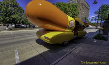The Wienermobile’s Stop-Over