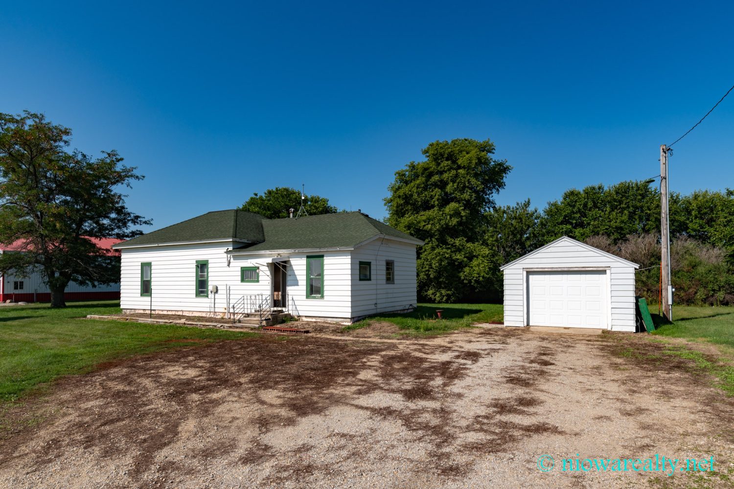 4540 Zinnia Ave., Dougherty, Iowa