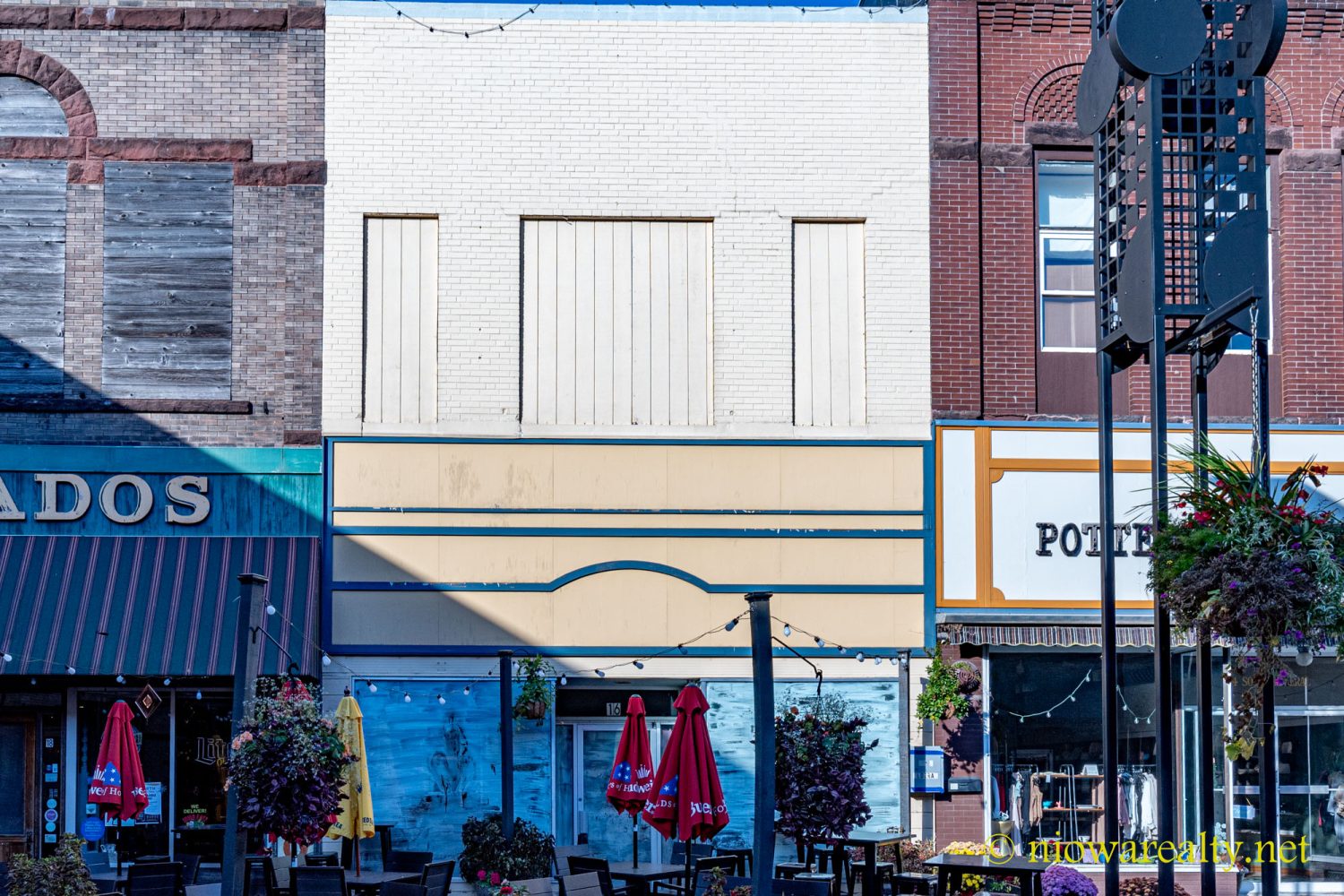 16 S Federal Mason City Holtz Realty