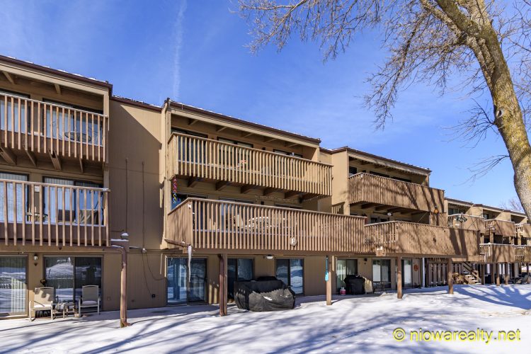 2700 N. Shore Drive Clear Lake